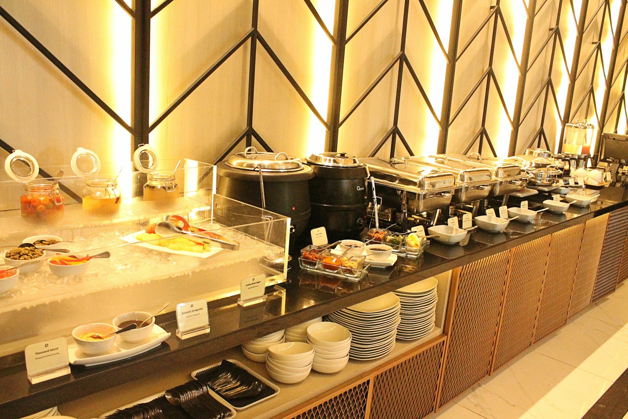 Delua Hotel Jakarta Exterior photo